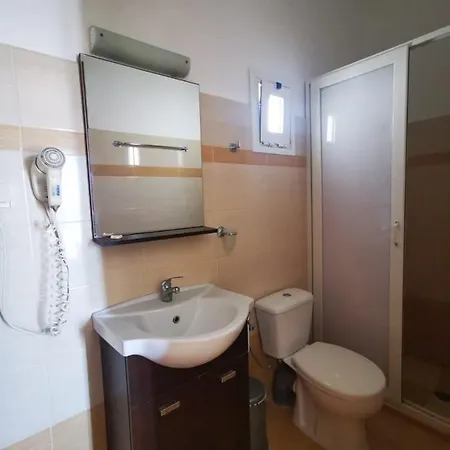 Nikos Aparthotel