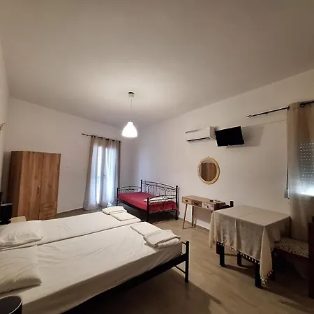 νίκος Διαφάνιον