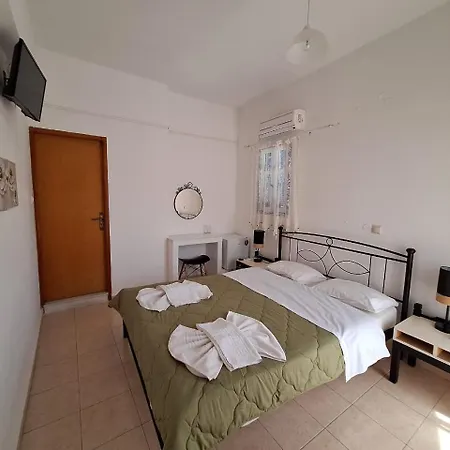 Nikos 公寓式酒店 *