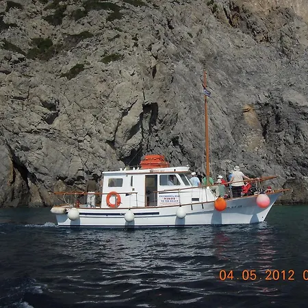Aparthotel Nikos