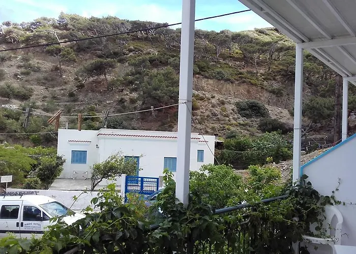 Nikos 公寓式酒店 *