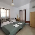 Nikos